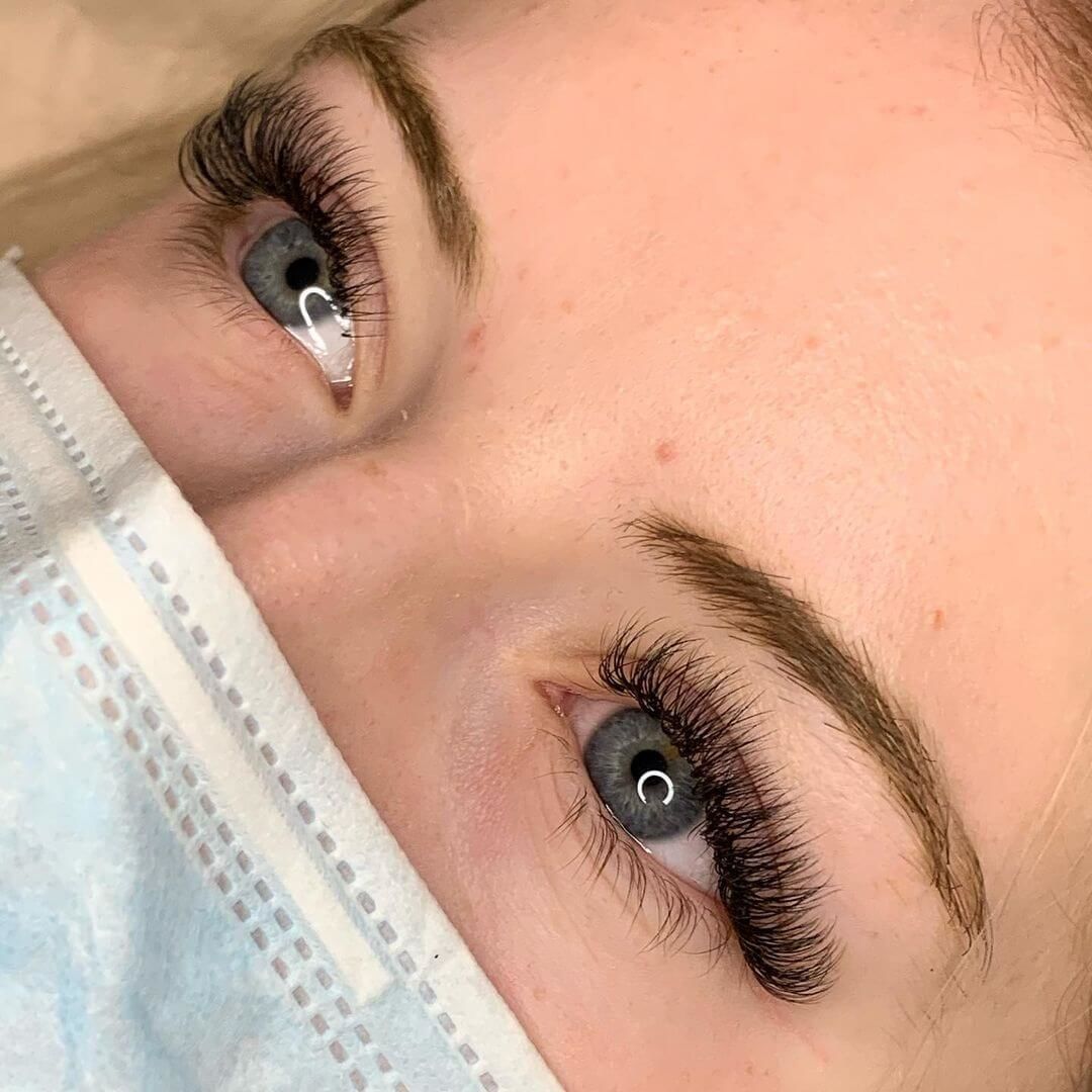Customer photo review of Super Easy Fan Lash Extensions 0.03mm