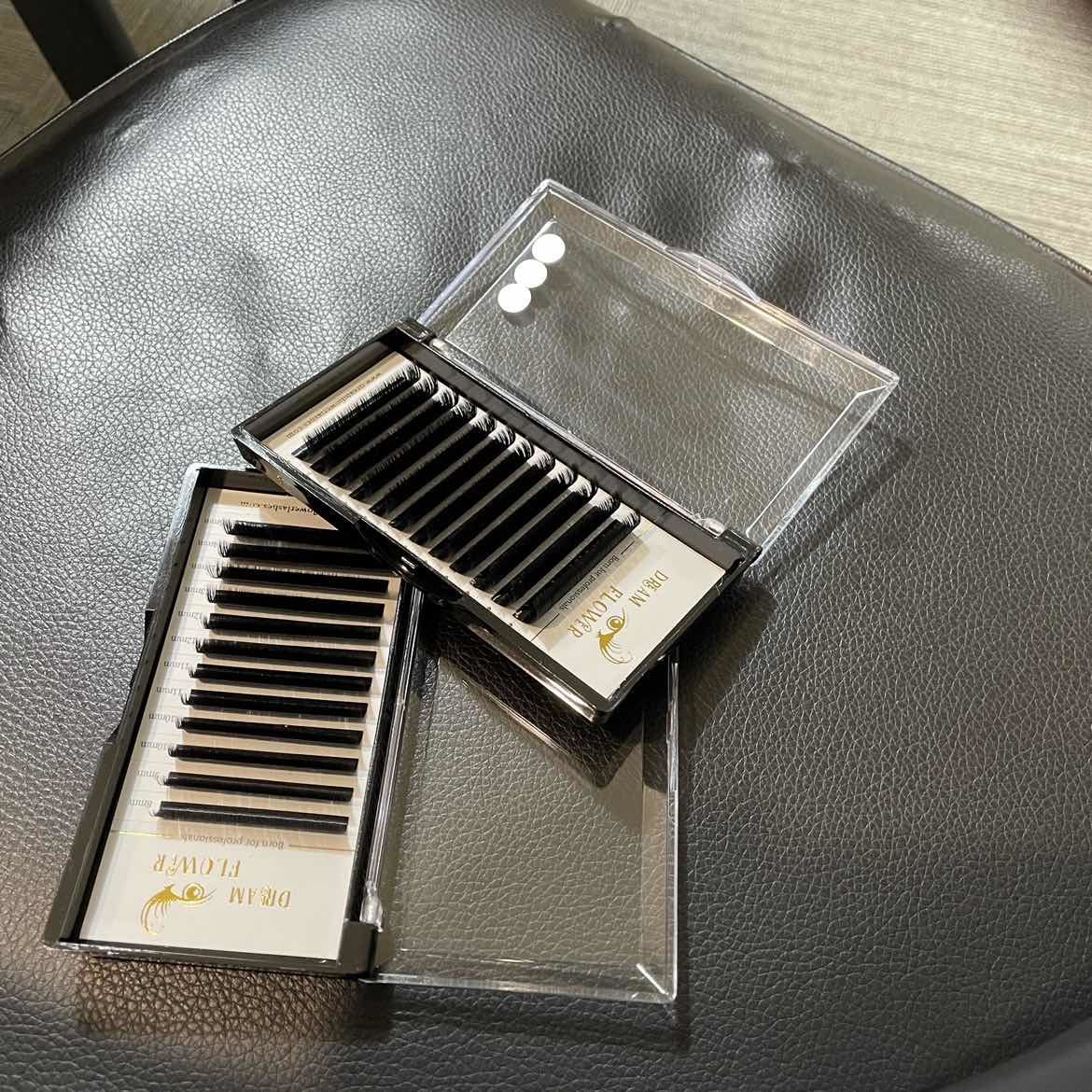 Customer photo review of Super Easy Fan Lash Extensions 0.03mm