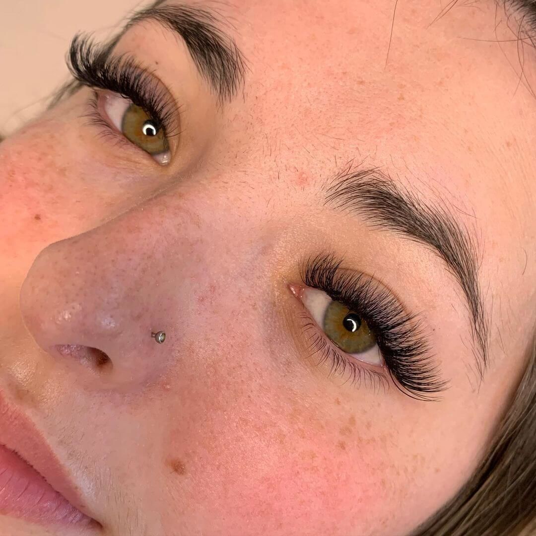 Customer photo review of Super Easy Fan Lash Extensions 0.03mm