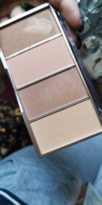 Customer photo review of O.TWO.O 4 COLORS GROOMING POWDER