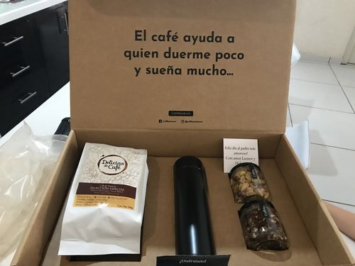 Customer photo review of Café & Snacks en la Oficina