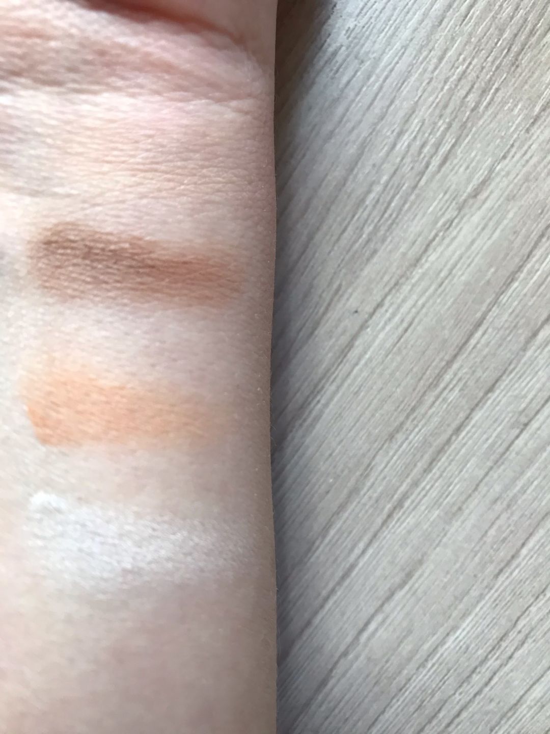 Customer photo review of O.TWO.O 4 COLORS GROOMING POWDER