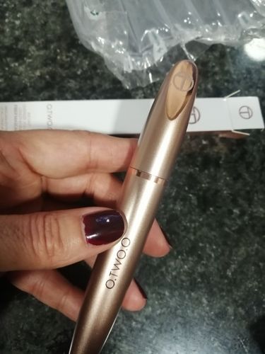 Customer photo review of O.TWO.O 3D INSTANT OVERSIZE VOLUME LENGTHENING MASCARA