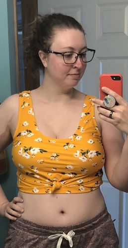 Customer photo review of Traveler Top | Mango Floral