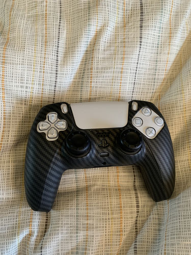 Customer photo review of Black Carbon Fiber - PS5 Controller Skin