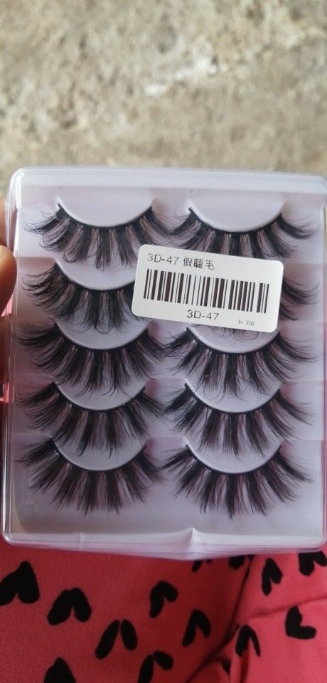 Customer photo review of O.TWO.O 3D MINK EYELASHES