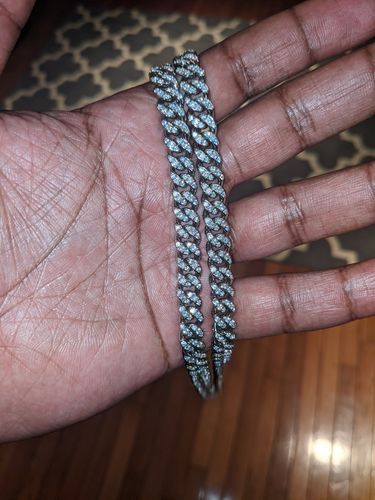 Customer photo review of 8mm Havana Diamond Cuban Chain