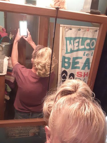 Customer photo review of JuvaBun Claw Clip Ponytail Extension 12''