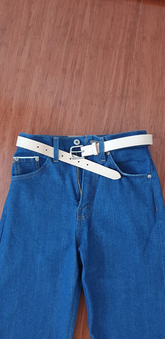 Customer photo review of The Slim Everyday belt