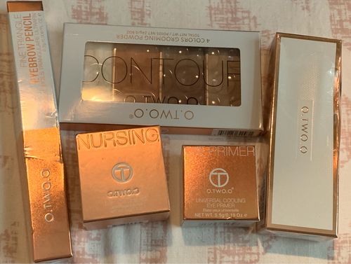 Customer photo review of O.TWO.O 4 COLORS GROOMING POWDER