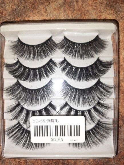 Customer photo review of O.TWO.O 3D MINK EYELASHES