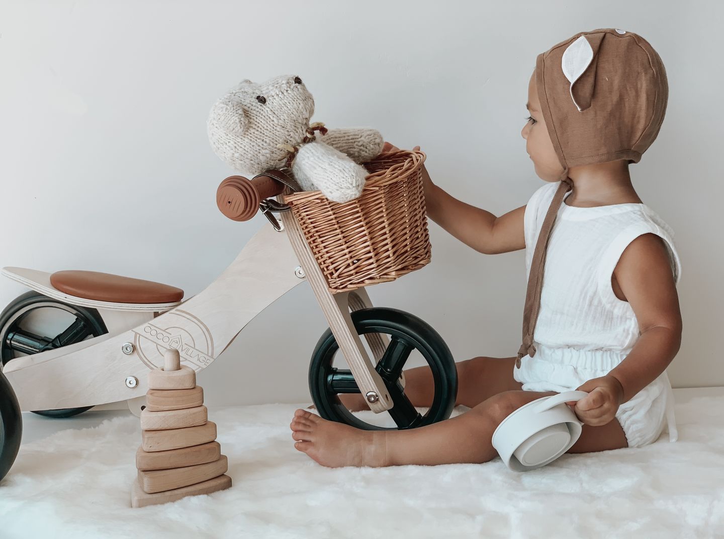 Customer photo review of Sheepskin Rug for Babies, 100% Natural, Shorn Lambskin Wool, 2 x 3 Feet, Ivory
