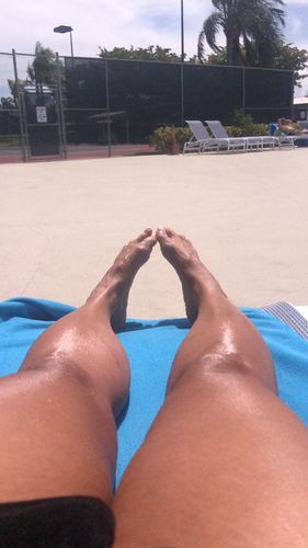 Customer photo review of 100% Natural & Organic Tanning Oil