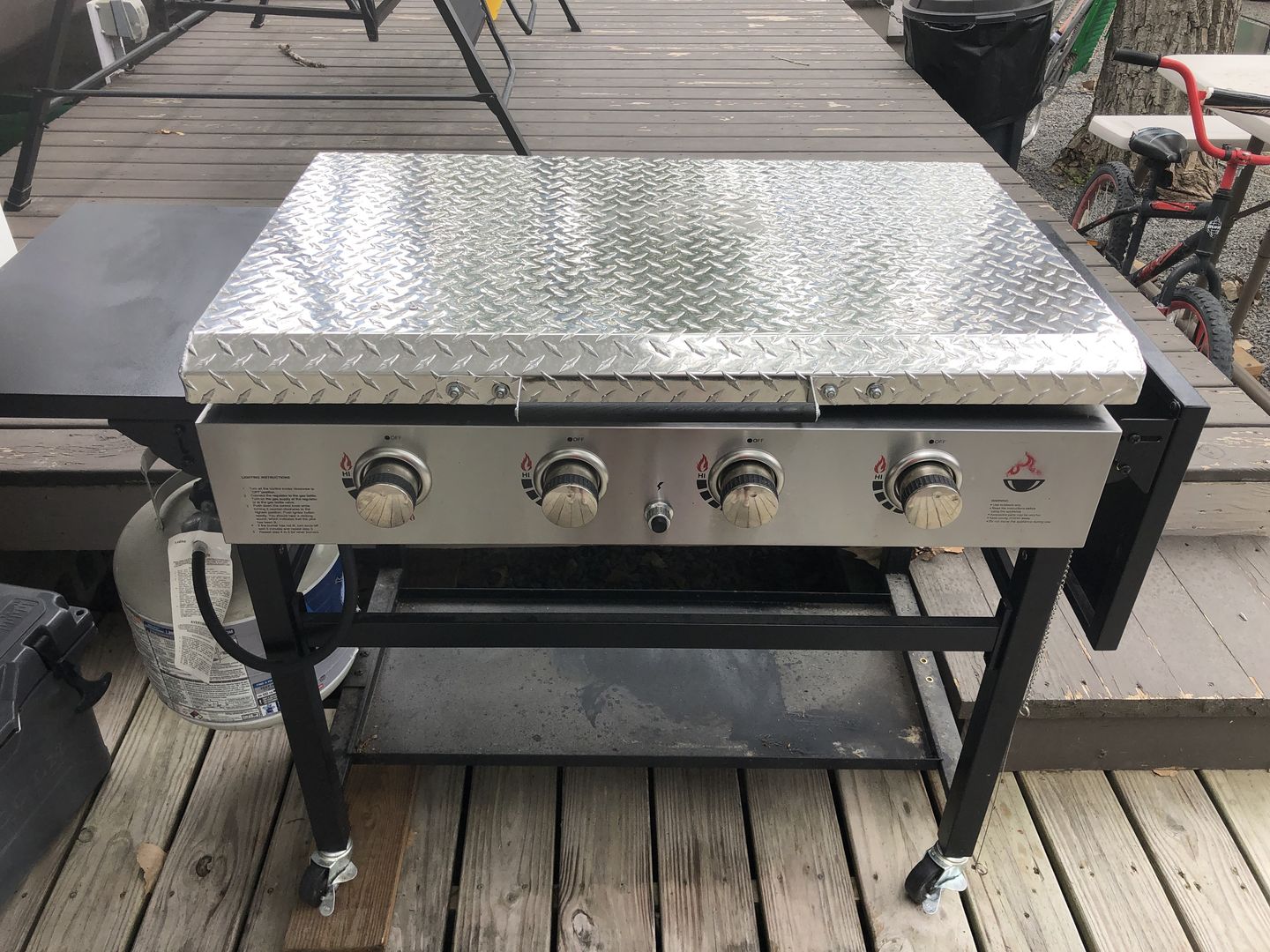 Customer photo review of GriddleGuard Diamond Plate Hard Cover Lid for Blackstone 36" Griddle