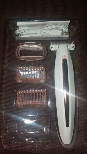 Customer photo review of Dry Body Shaver