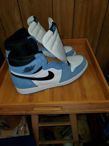Customer photo review of Air Jordan 1 Retro High White University Blue Black
