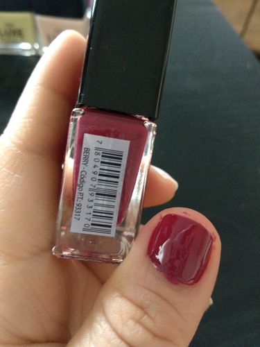 Customer photo review of Petrizzio Esmaltes Luxe Nails