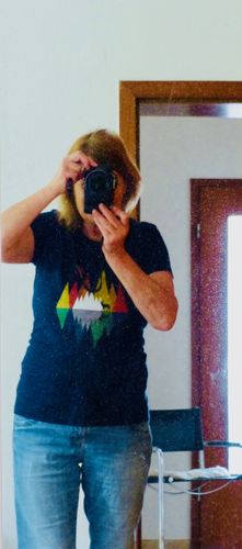 Customer photo review of HIRSCH IM WALD GEOMETRISCH - Bio Damen Shirt