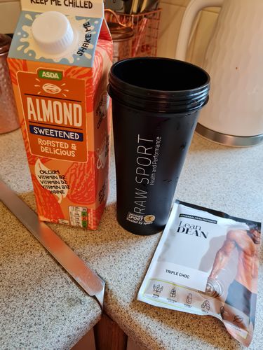 Customer photo review of Raw Sport Shaker Bottle 600ML (BPA Free)