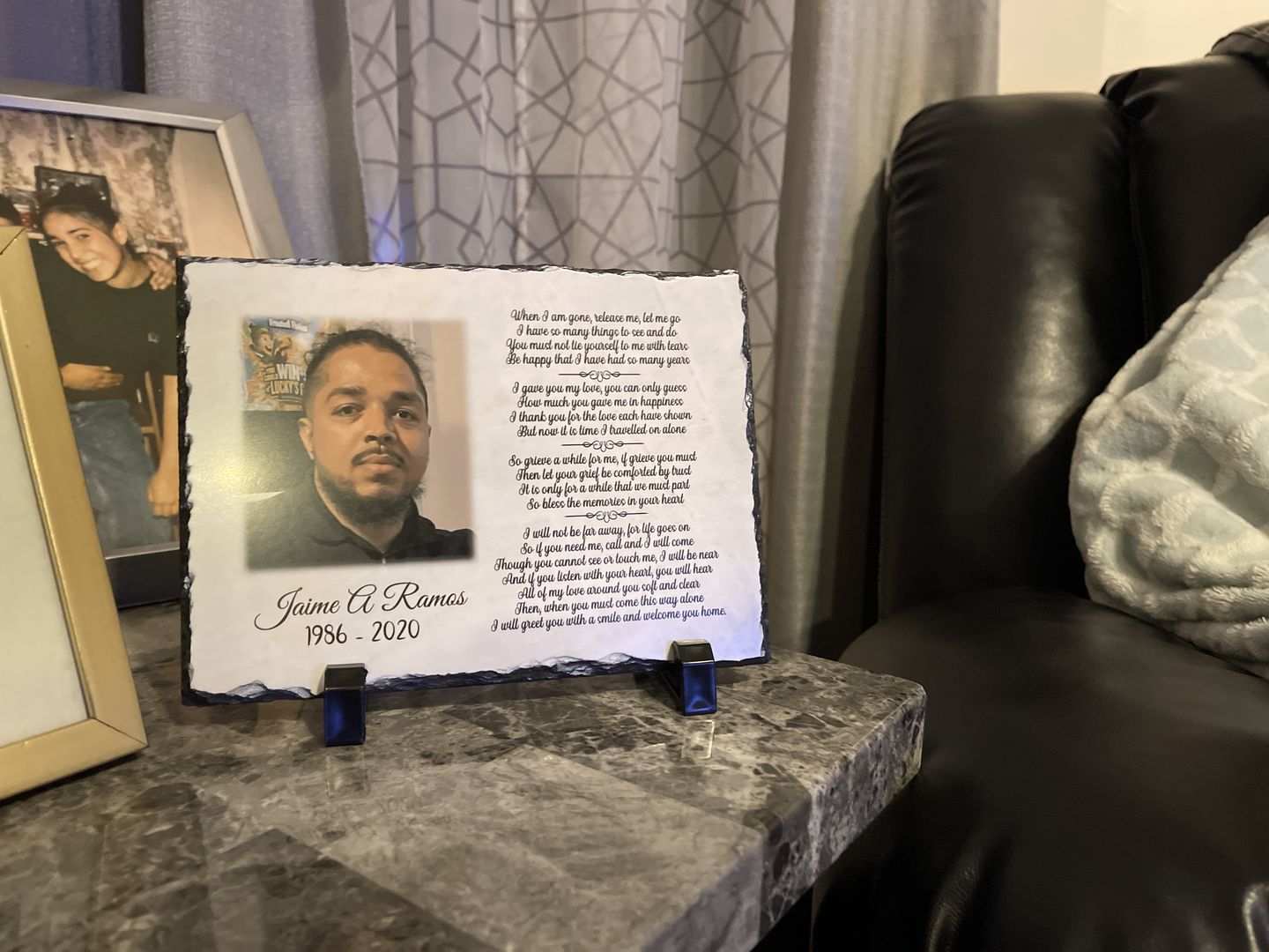 Customer photo review of Memorial Plaque slate | When I am gone release me | Keepsake Slate | Sympathy Gift