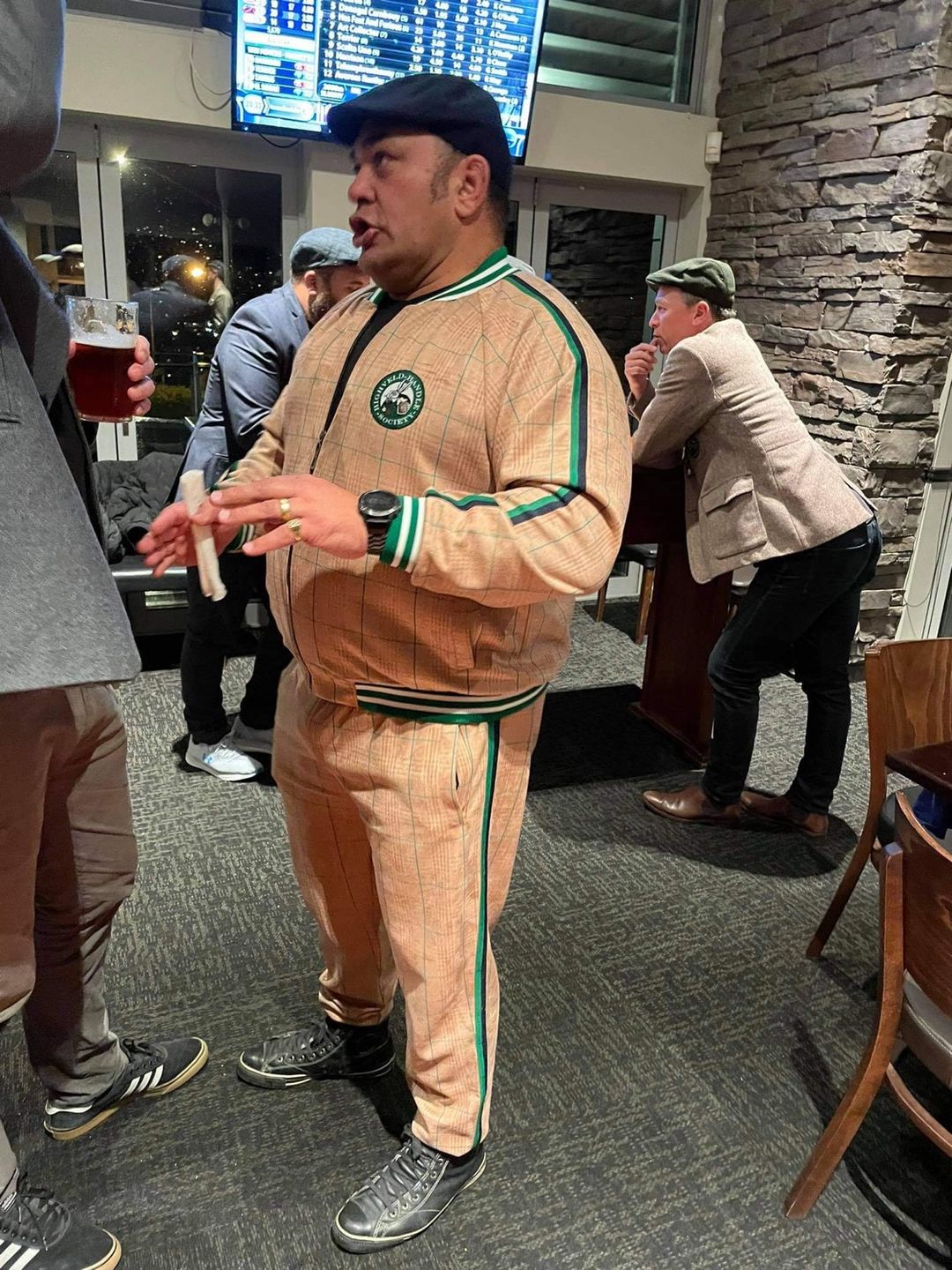 Customer photo review of TheMrTailor™ Gentlemen Tracksuit