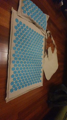 Customer photo review of Ensemble d'Acupression Fleurs de Lotus: Tapis, Coussin, et Sac