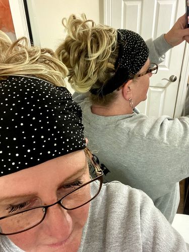 Customer photo review of JuvaBun Messy Bun