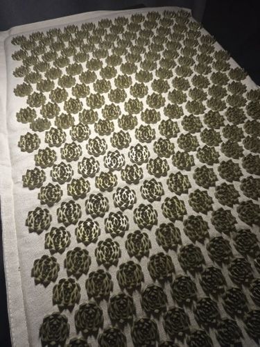 Customer photo review of Ensemble d'Acupression Fleurs de Lotus: Tapis, Coussin, et Sac