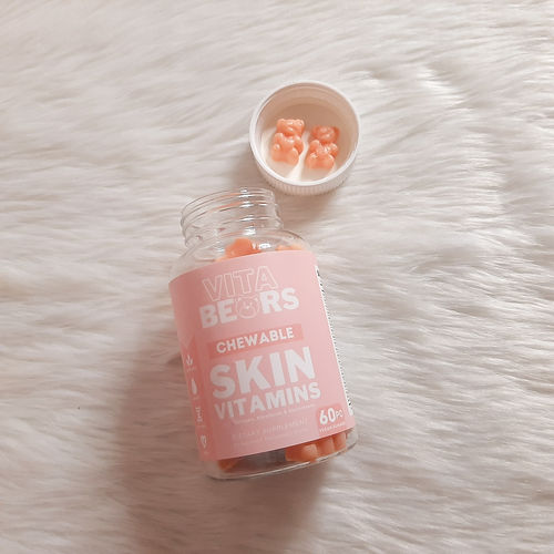 Customer photo review of Skin Vitamin Gummies
