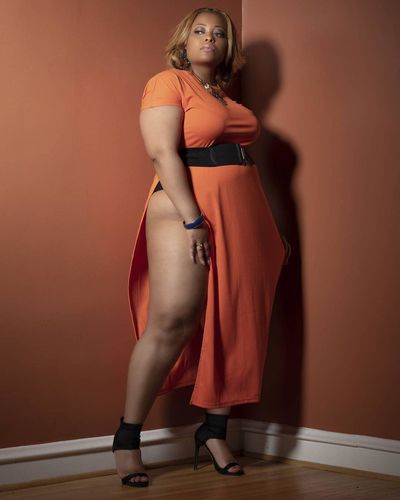 Customer photo review of Solid Slit Tunic & Pants Set