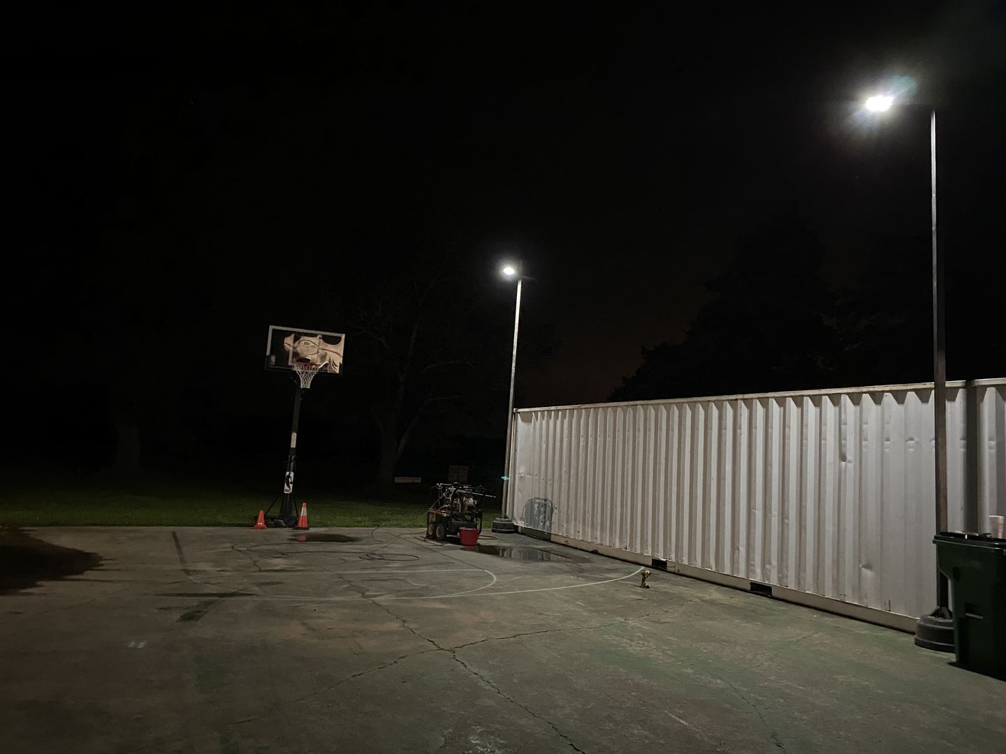 Customer photo review of 140W Solar Street Light 14000 Lumens