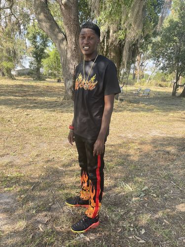Customer photo review of Fire Side Taping Skinny Fit Denim (Black-Red)
