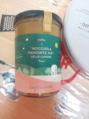 Customer photo review of 2 vasi di Pasta di Nocciole Piemonte IGP 100%