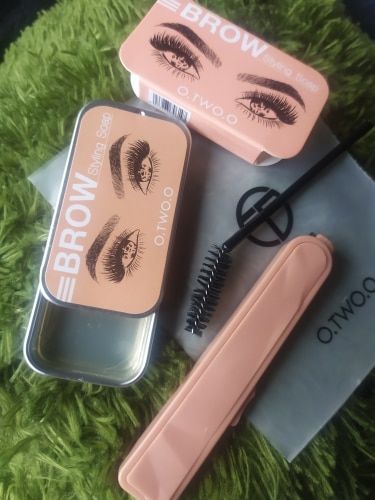Customer photo review of O.TWO.O EYEBROW STYLING SOAP 3 IN 1