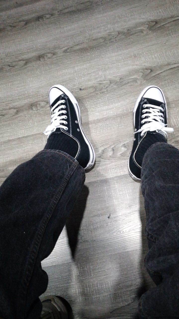 Customer photo review of Zapatilla Converse Chuck Taylor Classic Hombre Negro