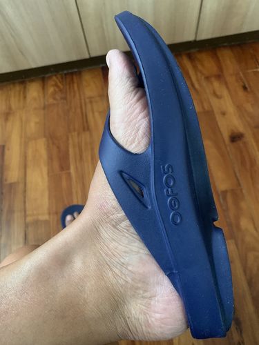 Customer photo review of OOFOS OORIGINAL Thong
