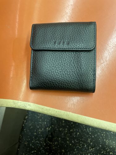 Customer photo review of Ascot L-Shaped Wallet