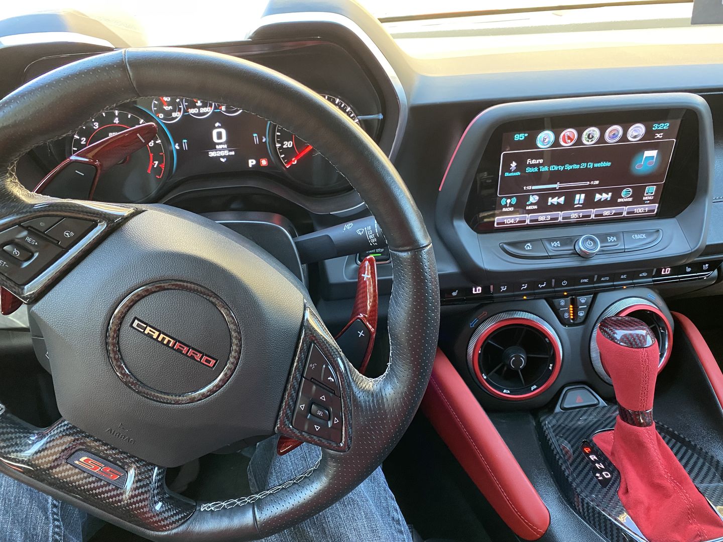 Customer photo review of Custom Carbon Fiber Automatic Shifter Knob for 2016-2021 Chevy Camaro