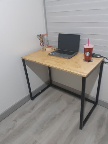 Customer photo review of Escritorio de computador MIMA 90 x 50 Negro