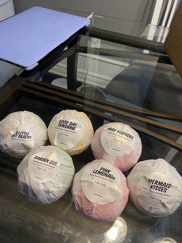 Customer photo review of Monthly Bath Bomb Club- First Month Only $9