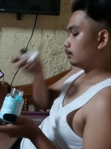 Customer photo review of Hair Vitamin Gummies