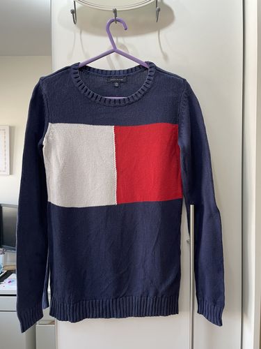 Customer photo review of Branded Knitwear Bale