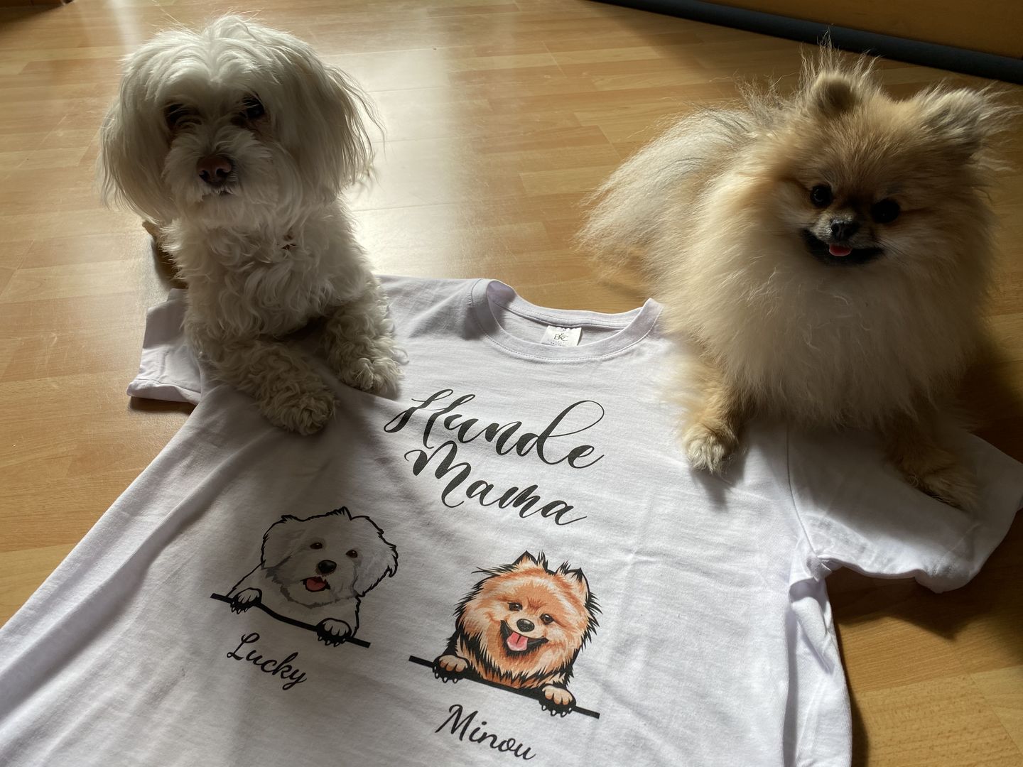 Customer photo review of Haustiereltern - Individuelles T-Shirt