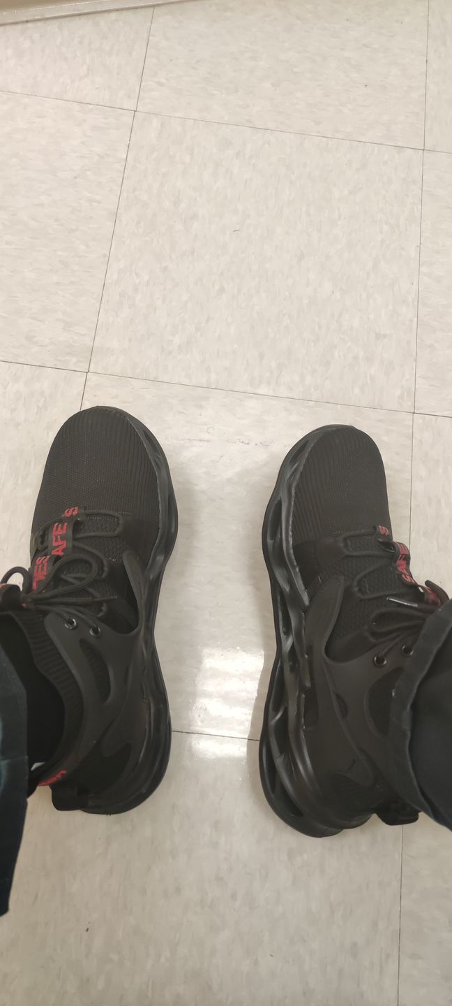 Customer photo review of Maven Lightweight Puncture Resistant Steel Toe Safety Boots