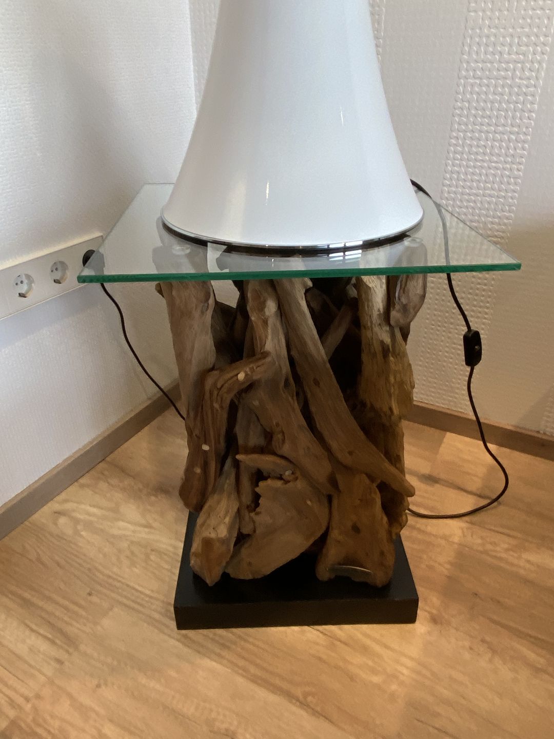 Customer photo review of ACE Wurzel Tisch Glasplatte 40x40 cm