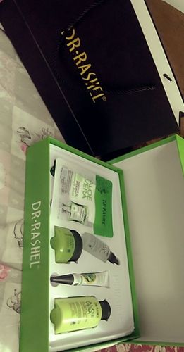 Customer photo review of Dr.Rashel Aloe Vera Skin Natural Soothing & Moisture Skin Care Series  - Pack of 6 - WITH FREE SKIN CARE MASK