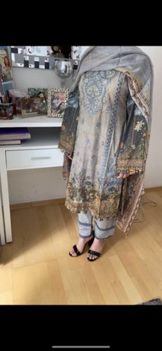 Customer photo review of Simrans Masoori Eid Lawn Outfit with Embroidered Trousers ML25