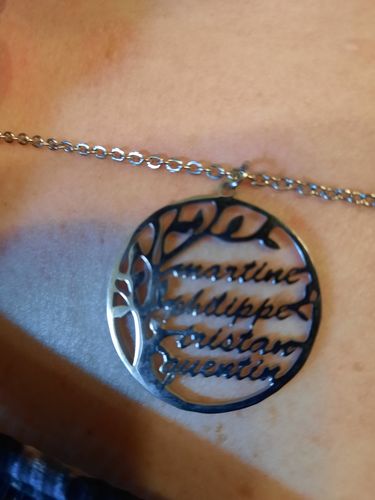Customer photo review of Mon meilleur cadeau ©  : Collier Arbre de Vie Unisex Personnalisé
