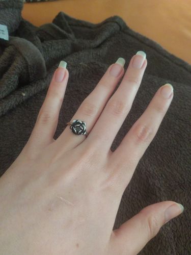 Customer photo review of ROSE STONE KNUCKLE RING