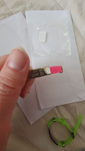 Customer photo review of Bracelet personnalisable d'identification pour enfants en silicone et acier